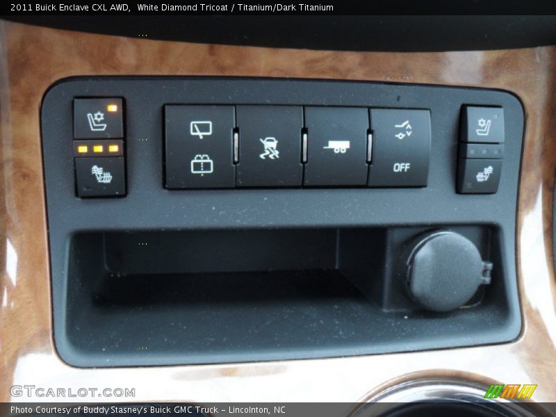 Controls of 2011 Enclave CXL AWD