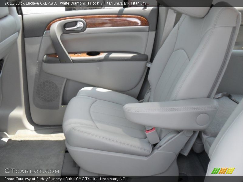 White Diamond Tricoat / Titanium/Dark Titanium 2011 Buick Enclave CXL AWD