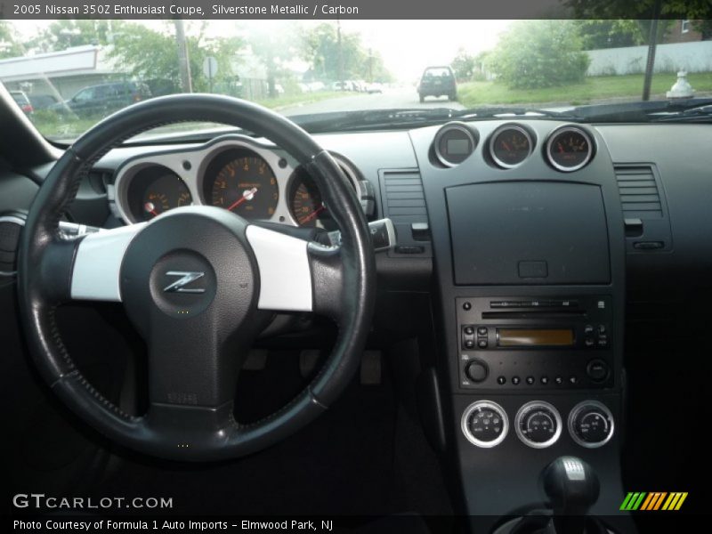 Silverstone Metallic / Carbon 2005 Nissan 350Z Enthusiast Coupe