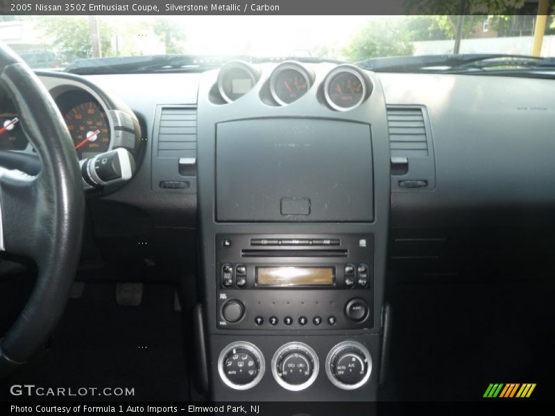 Silverstone Metallic / Carbon 2005 Nissan 350Z Enthusiast Coupe