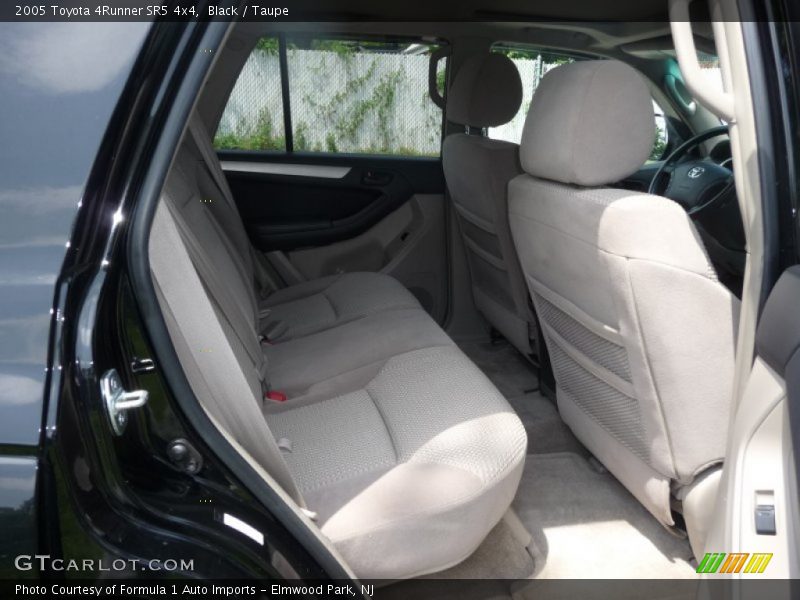 Black / Taupe 2005 Toyota 4Runner SR5 4x4