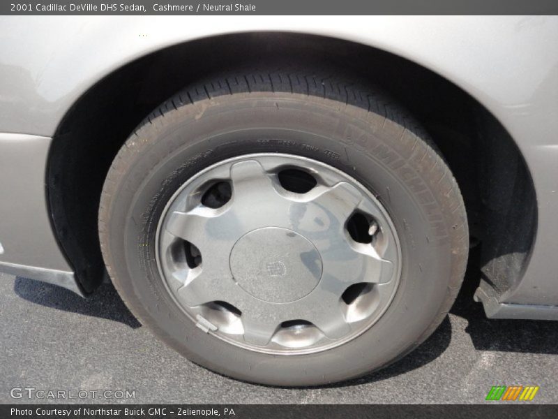  2001 DeVille DHS Sedan Wheel