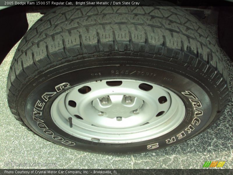 Bright Silver Metallic / Dark Slate Gray 2005 Dodge Ram 1500 ST Regular Cab