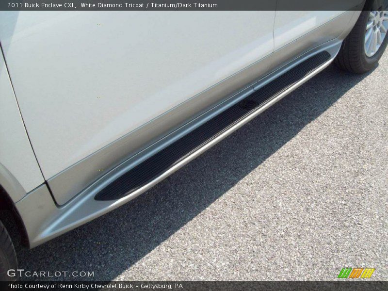 White Diamond Tricoat / Titanium/Dark Titanium 2011 Buick Enclave CXL