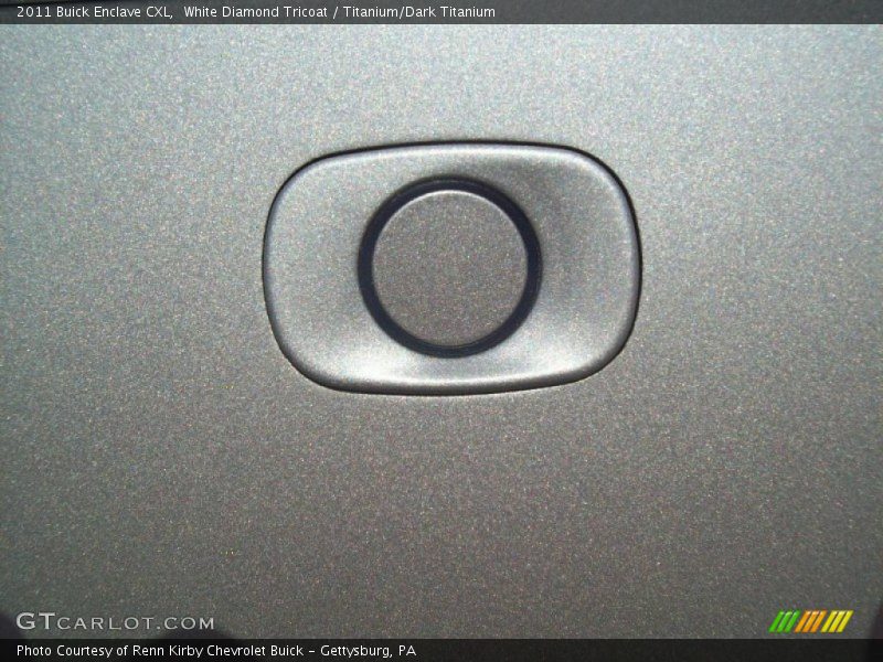 White Diamond Tricoat / Titanium/Dark Titanium 2011 Buick Enclave CXL
