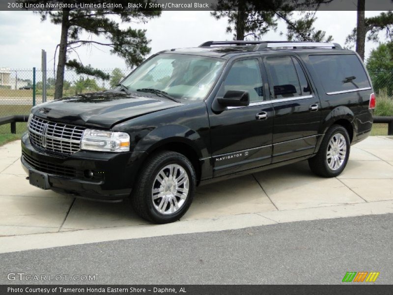 Front 3/4 View of 2008 Navigator L Limited Edition