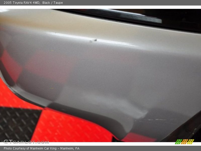 Black / Taupe 2005 Toyota RAV4 4WD