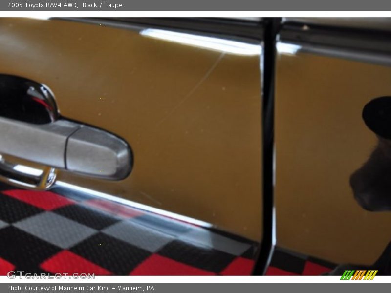 Black / Taupe 2005 Toyota RAV4 4WD
