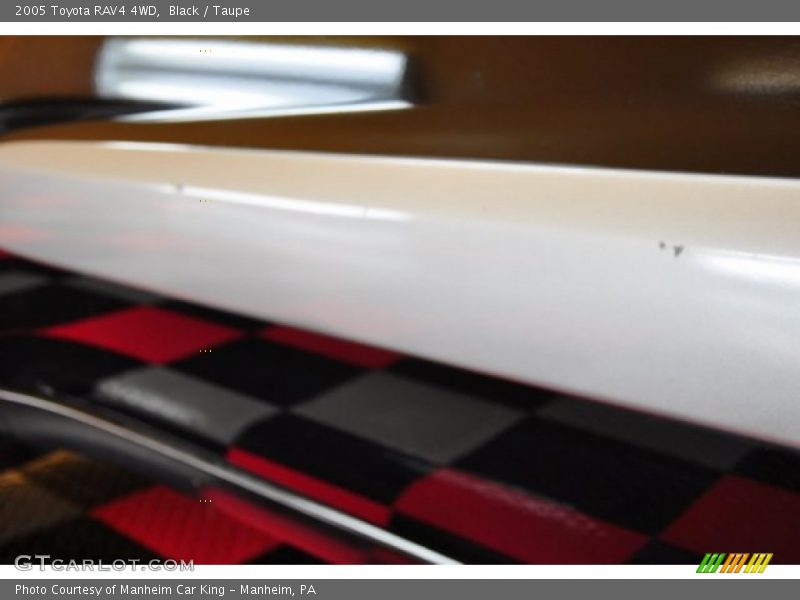 Black / Taupe 2005 Toyota RAV4 4WD