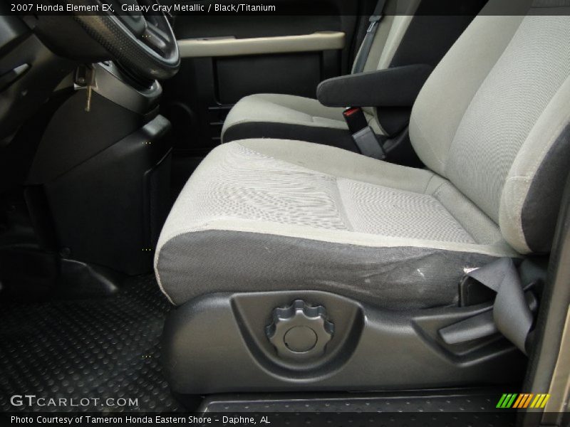  2007 Element EX Black/Titanium Interior