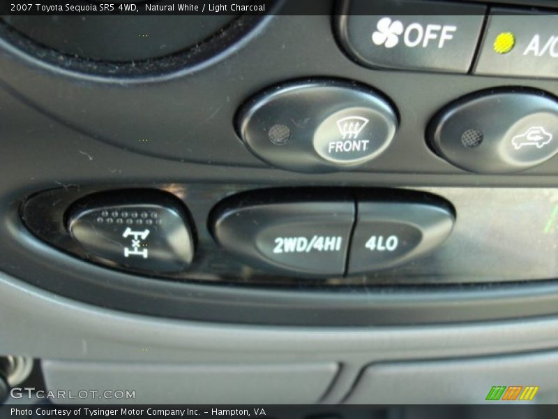 Natural White / Light Charcoal 2007 Toyota Sequoia SR5 4WD