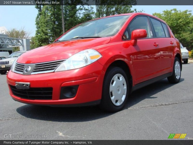 Red Alert / Beige 2007 Nissan Versa S