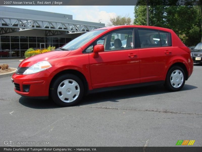 Red Alert / Beige 2007 Nissan Versa S
