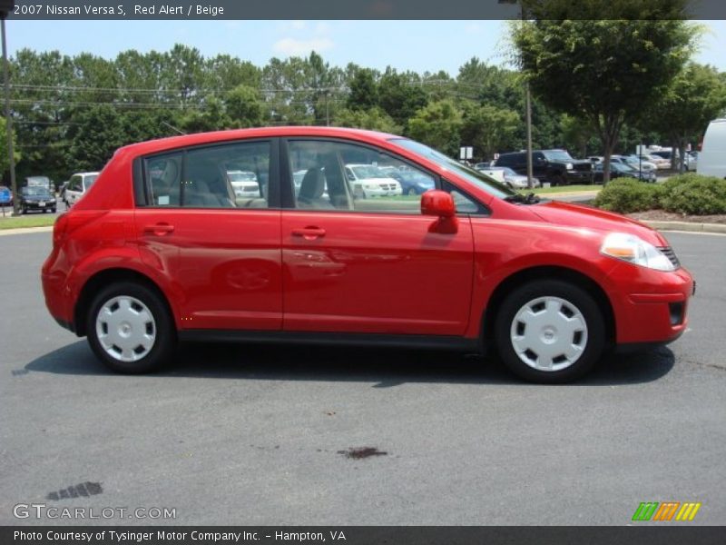 Red Alert / Beige 2007 Nissan Versa S