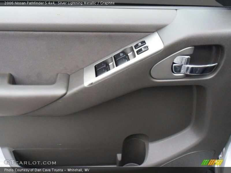 Silver Lightning Metallic / Graphite 2006 Nissan Pathfinder S 4x4