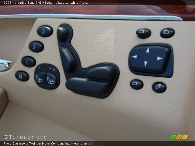 Controls of 2005 S 430 Sedan