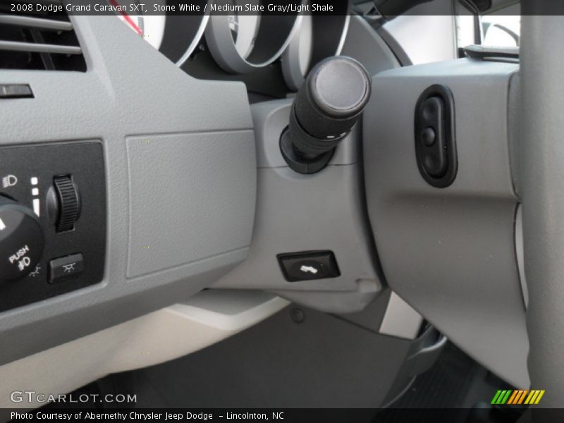 Stone White / Medium Slate Gray/Light Shale 2008 Dodge Grand Caravan SXT
