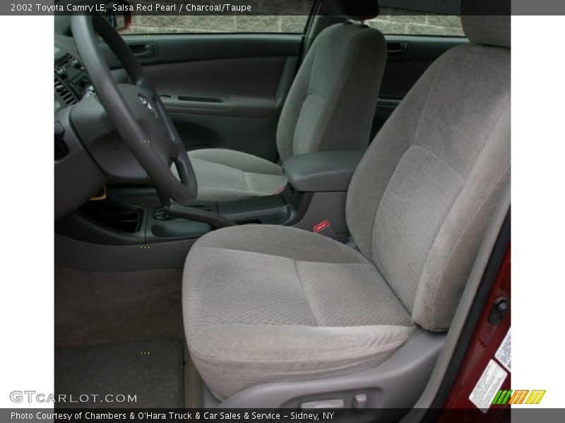 Salsa Red Pearl / Charcoal/Taupe 2002 Toyota Camry LE