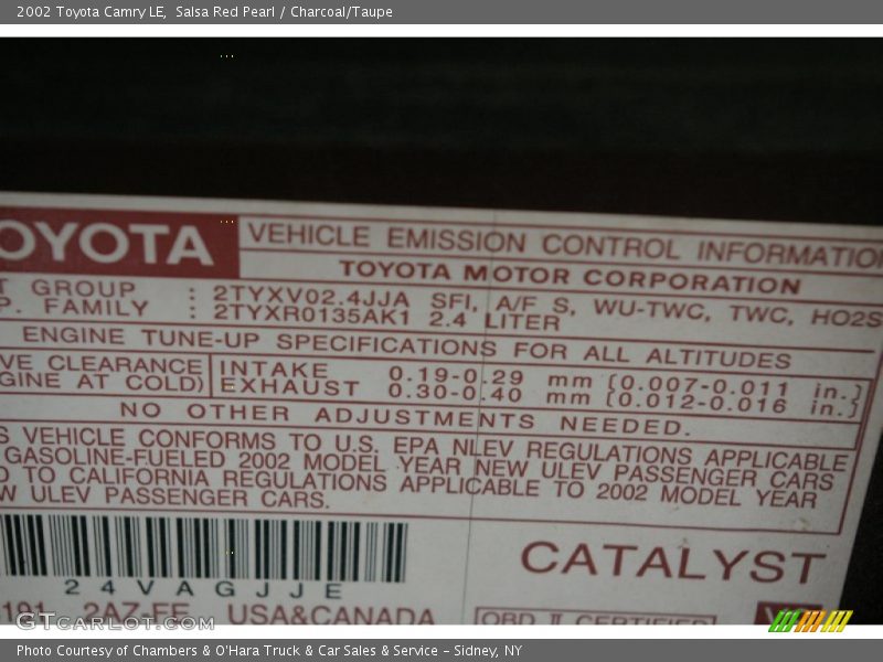 Salsa Red Pearl / Charcoal/Taupe 2002 Toyota Camry LE