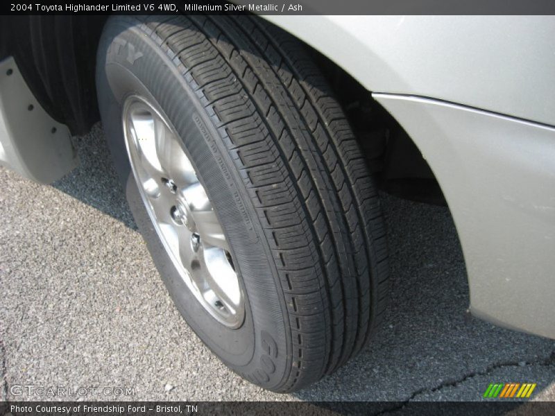 Millenium Silver Metallic / Ash 2004 Toyota Highlander Limited V6 4WD