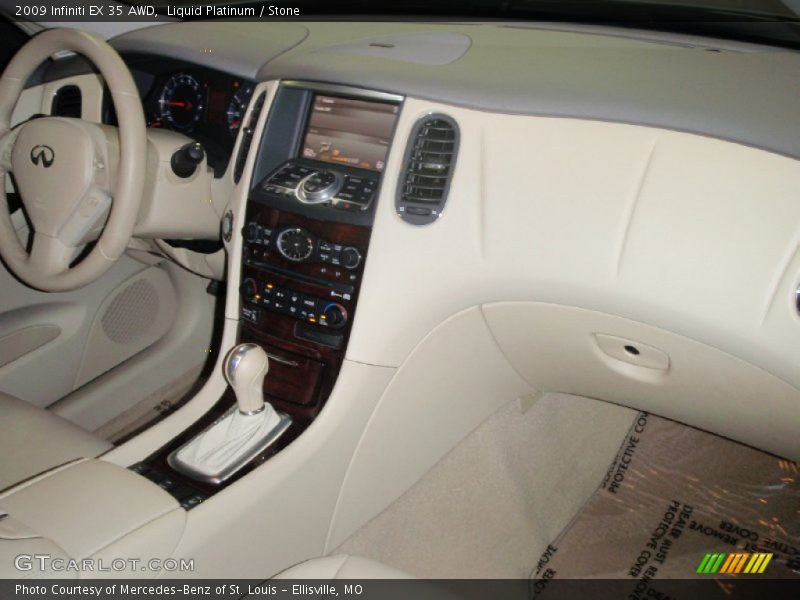 Dashboard of 2009 EX 35 AWD