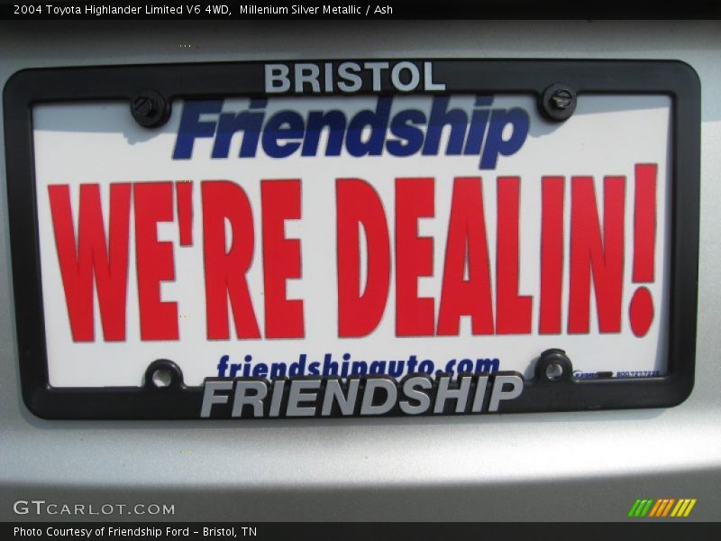 Millenium Silver Metallic / Ash 2004 Toyota Highlander Limited V6 4WD