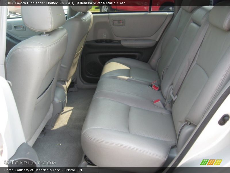 Millenium Silver Metallic / Ash 2004 Toyota Highlander Limited V6 4WD