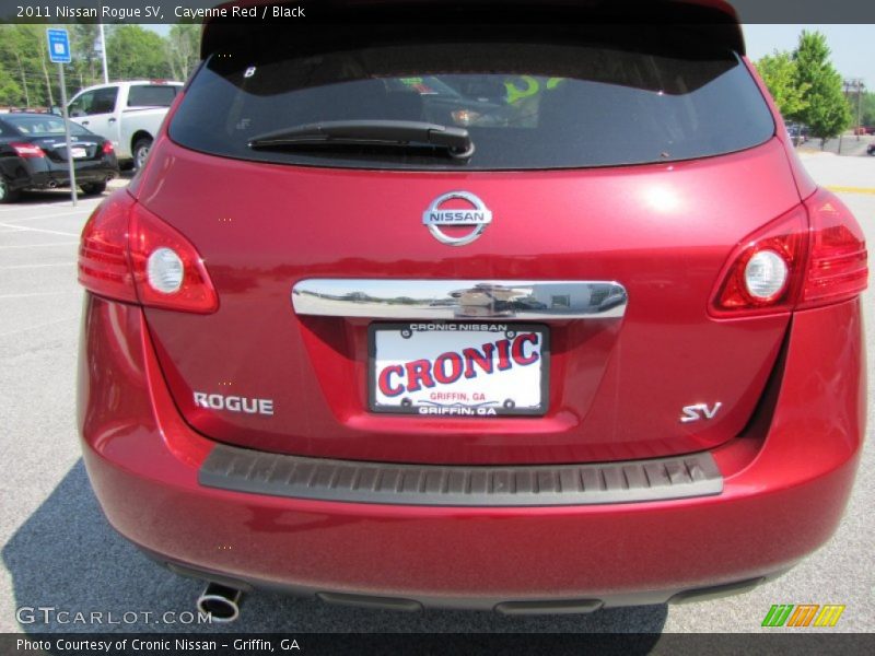 Cayenne Red / Black 2011 Nissan Rogue SV