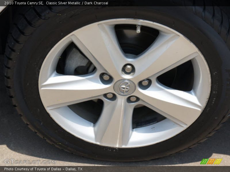 Classic Silver Metallic / Dark Charcoal 2010 Toyota Camry SE