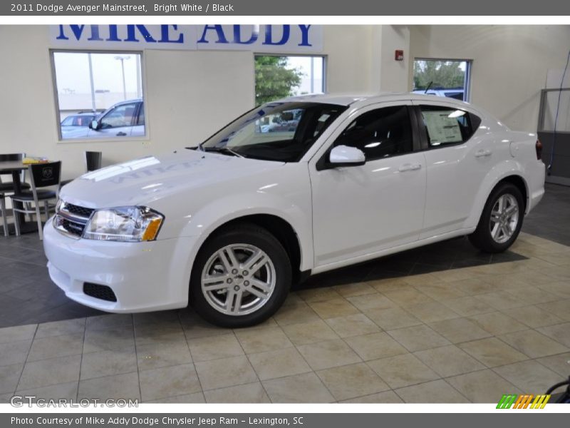 Bright White / Black 2011 Dodge Avenger Mainstreet