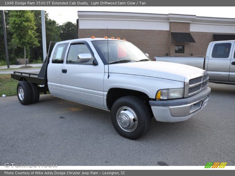 Light Driftwood Satin Glow / Tan 1996 Dodge Ram 3500 ST Extended Cab Dually