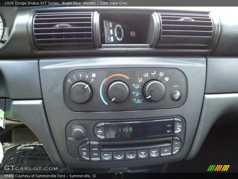Bright Silver Metallic / Dark Slate Grey 2006 Dodge Stratus SXT Sedan