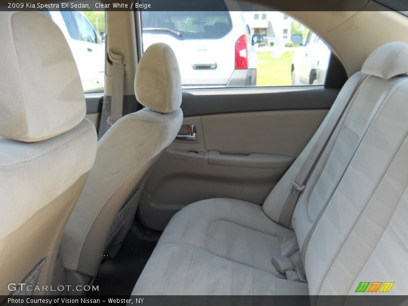 Clear White / Beige 2009 Kia Spectra EX Sedan