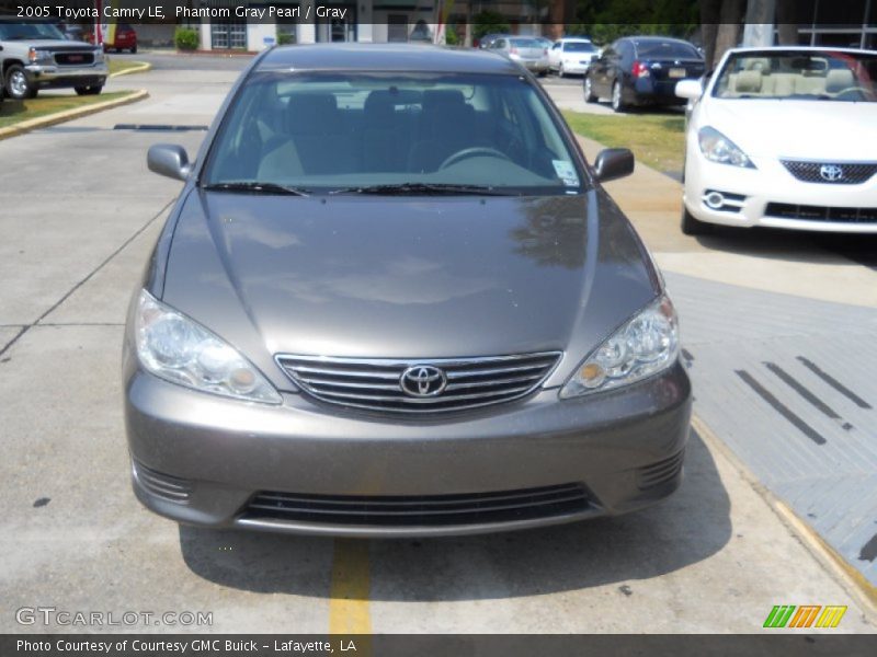 Phantom Gray Pearl / Gray 2005 Toyota Camry LE
