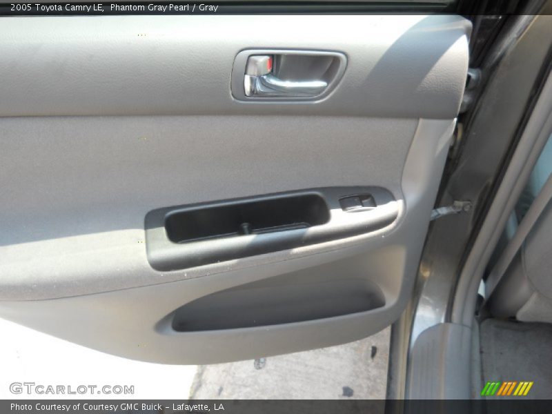Phantom Gray Pearl / Gray 2005 Toyota Camry LE
