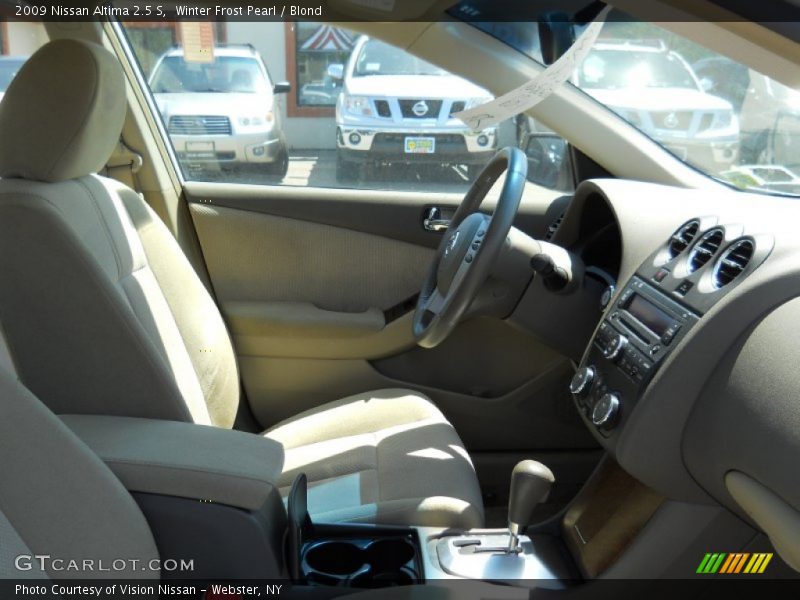 Winter Frost Pearl / Blond 2009 Nissan Altima 2.5 S