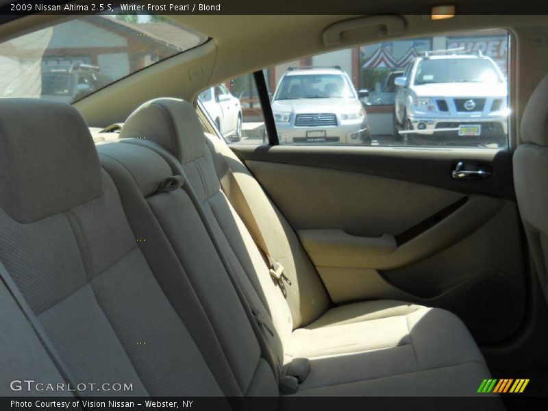 Winter Frost Pearl / Blond 2009 Nissan Altima 2.5 S