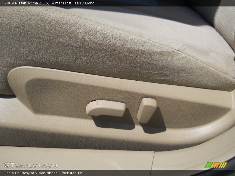Winter Frost Pearl / Blond 2009 Nissan Altima 2.5 S