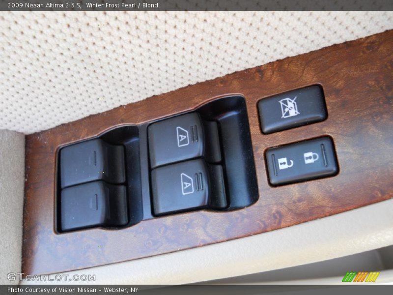 Winter Frost Pearl / Blond 2009 Nissan Altima 2.5 S