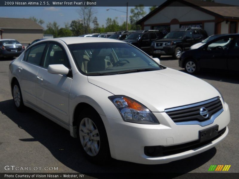 Winter Frost Pearl / Blond 2009 Nissan Altima 2.5 S