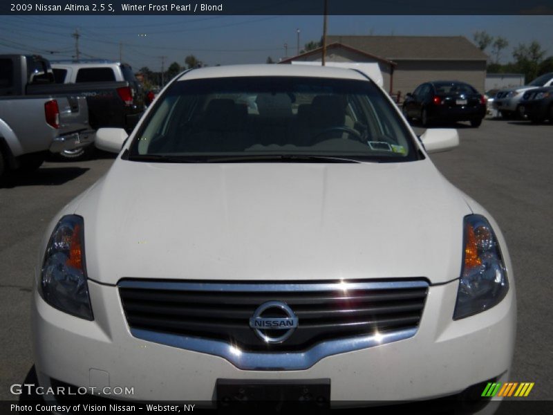 Winter Frost Pearl / Blond 2009 Nissan Altima 2.5 S