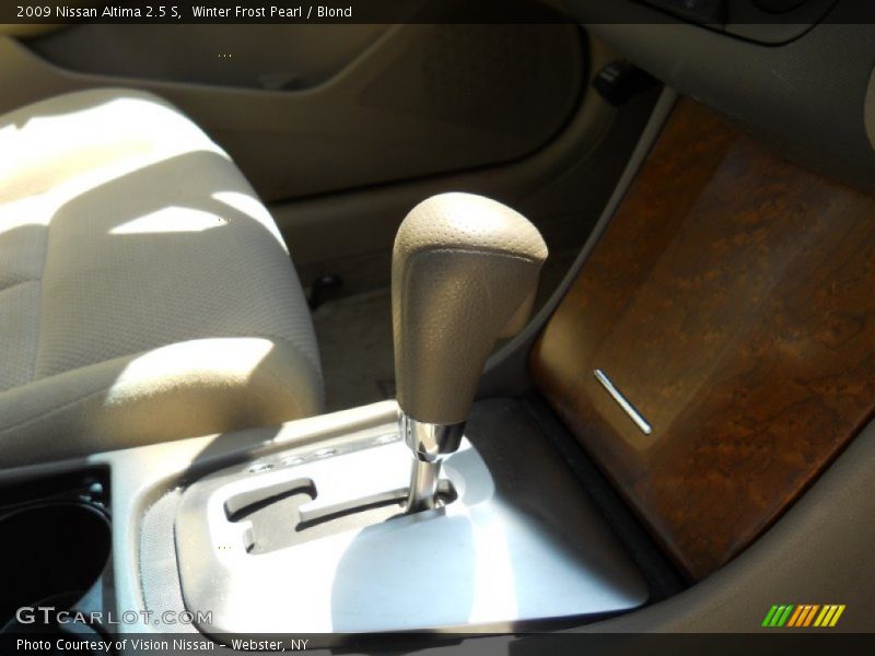 Winter Frost Pearl / Blond 2009 Nissan Altima 2.5 S