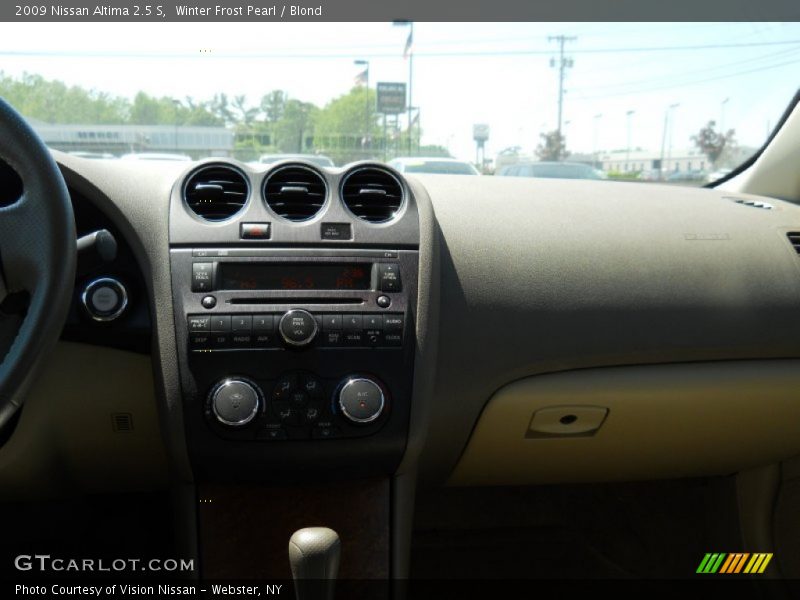 Winter Frost Pearl / Blond 2009 Nissan Altima 2.5 S