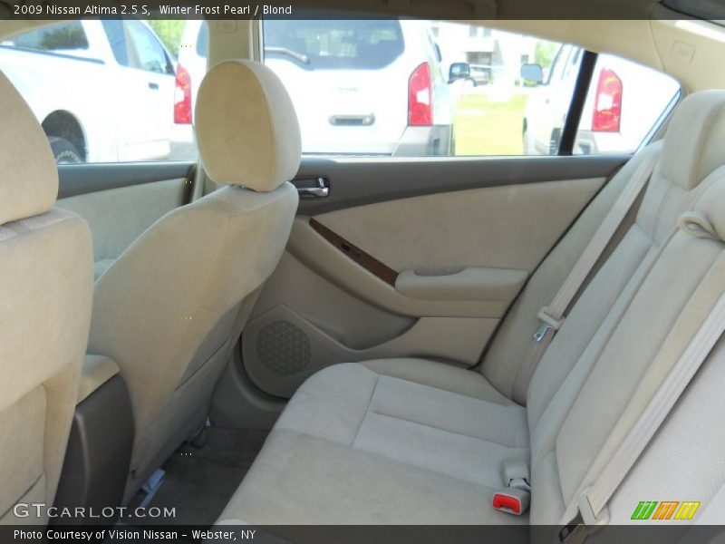 Winter Frost Pearl / Blond 2009 Nissan Altima 2.5 S