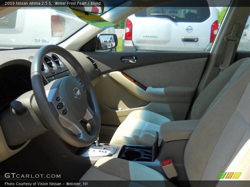 Winter Frost Pearl / Blond 2009 Nissan Altima 2.5 S
