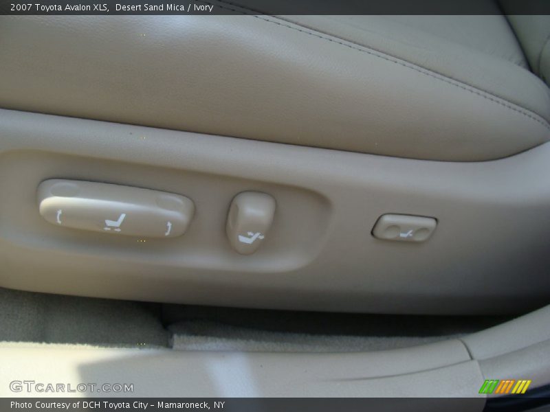 Desert Sand Mica / Ivory 2007 Toyota Avalon XLS