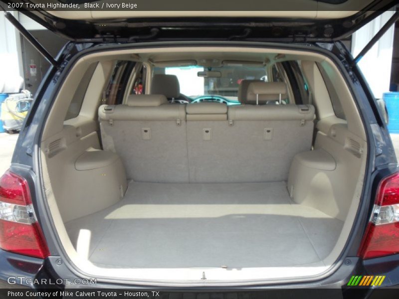 Black / Ivory Beige 2007 Toyota Highlander