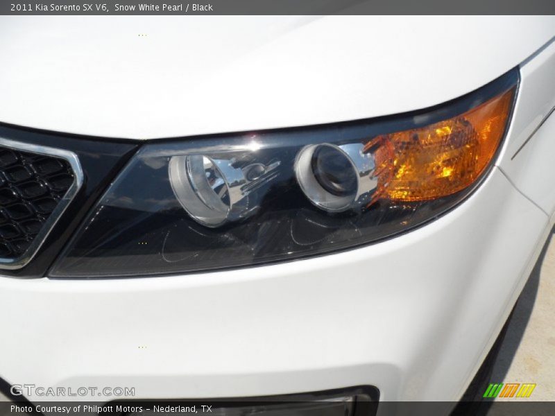 Snow White Pearl / Black 2011 Kia Sorento SX V6