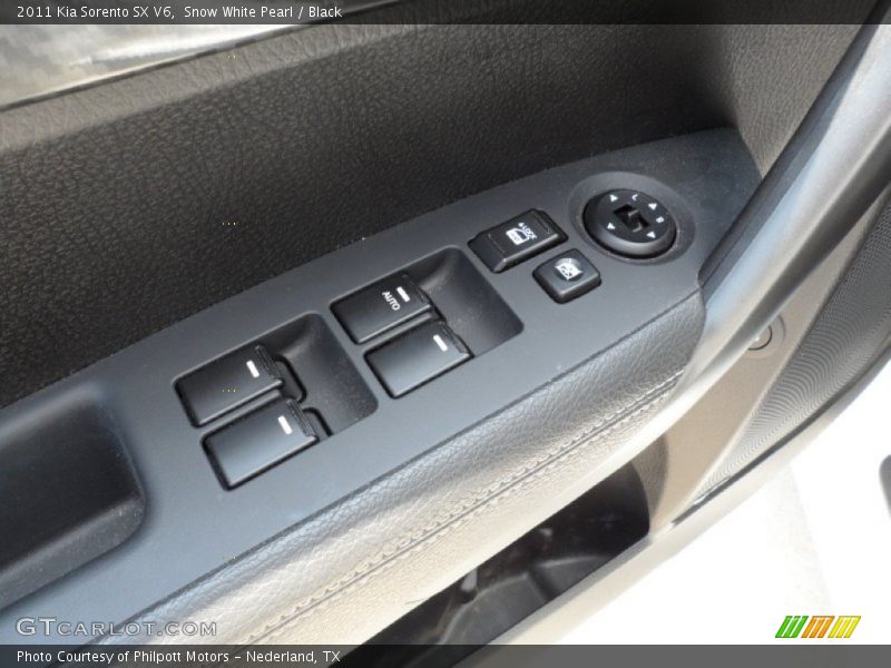Snow White Pearl / Black 2011 Kia Sorento SX V6
