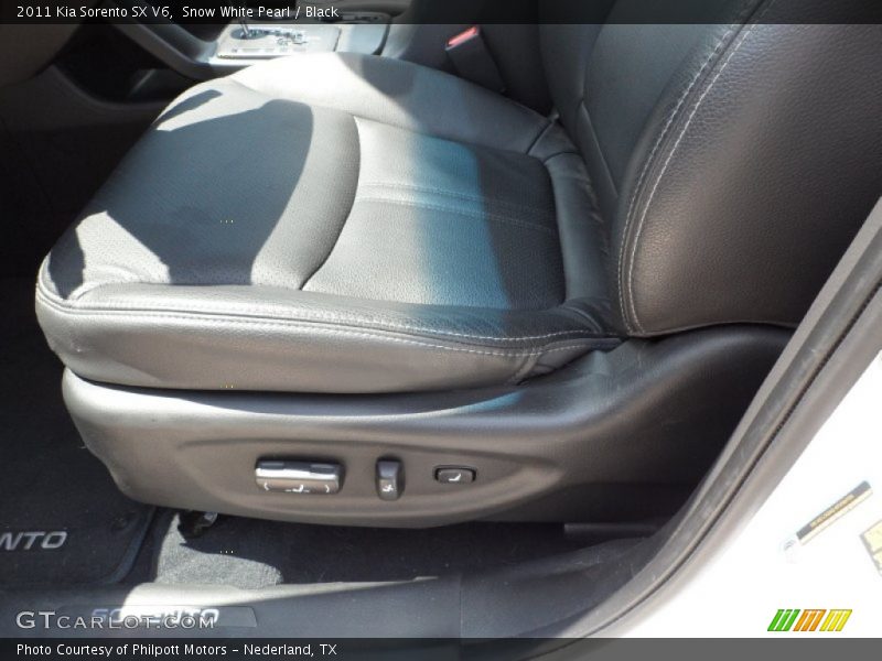 Snow White Pearl / Black 2011 Kia Sorento SX V6
